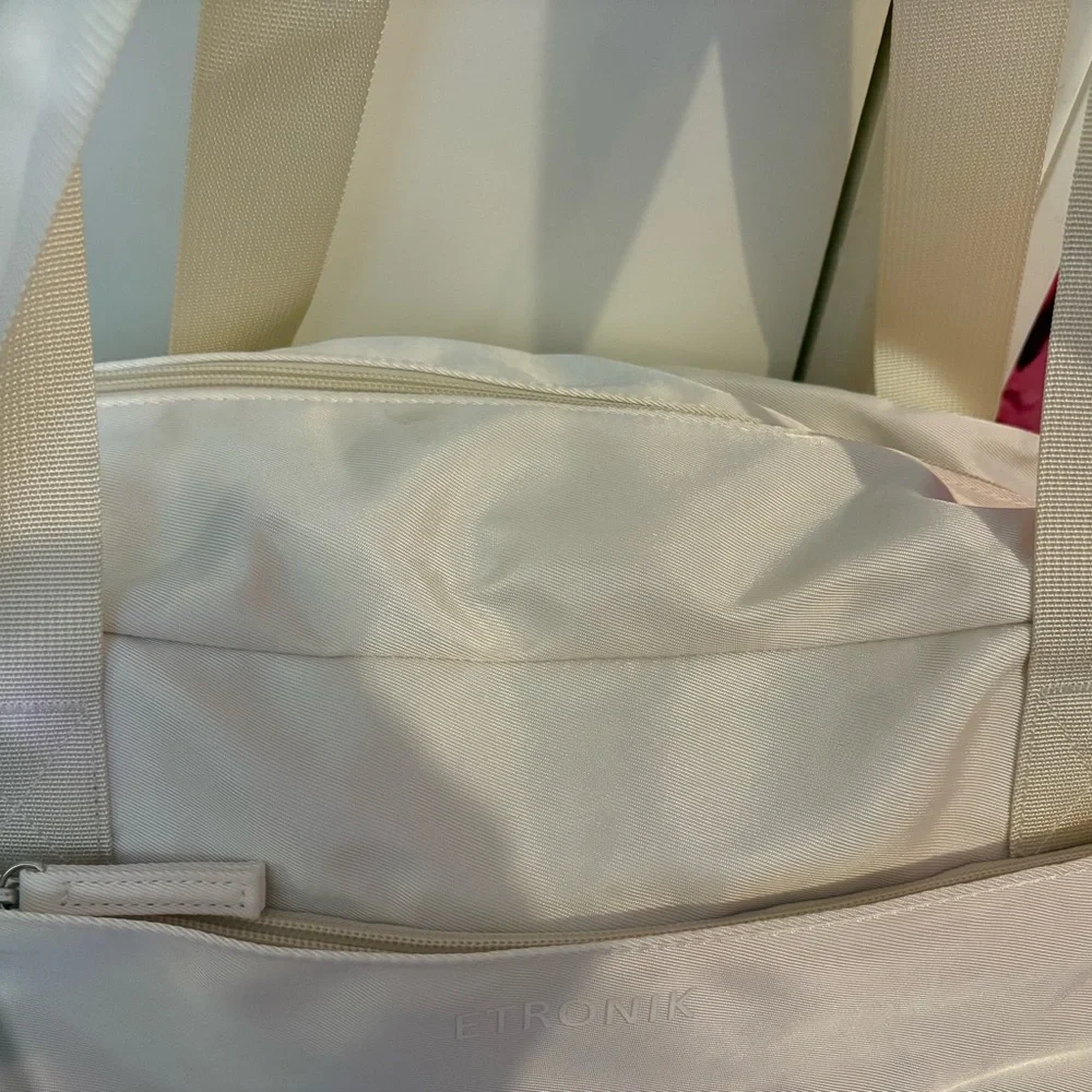 Women's Cream Travel/carryon bag; used once - Picture 4 of 9